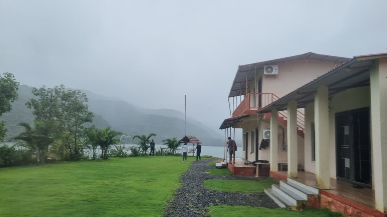 Blue Mountain Resort and Camping, Lavasa, Pune